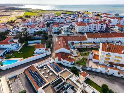 Café, Bar, Restaurant with 2 rooms and terrace, 50m from the beach!