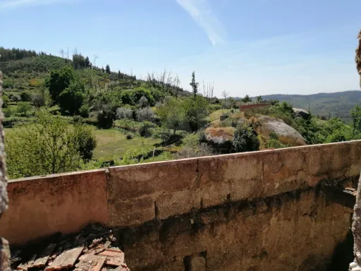 Terreno para Construção em concelho de Tondela com área de 445,5 m2