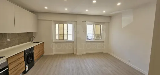 T2 Remodelado Damaia de Cima