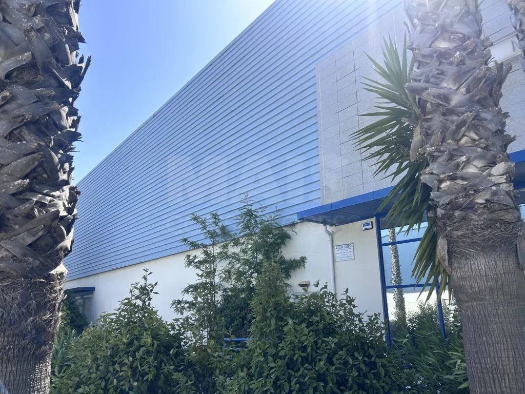Warehouse with Restaurant Potential