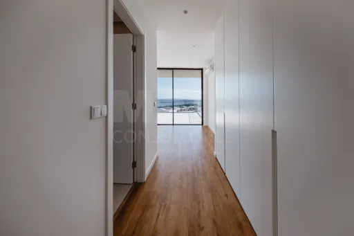 Moradia T5 com Piscina - Vista Golfe e Mar