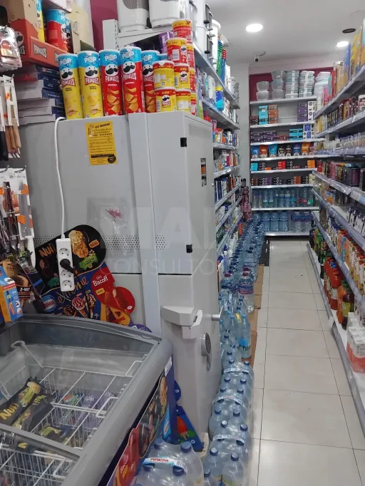 Trespasse de supermercado em Rio de Mouro
