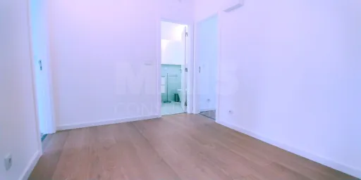 Apartamento T2 em Benfica