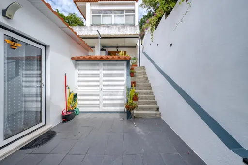 Moradia T3 renovada centro de Coruche