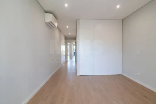 3-Bedroom Apartment in Quinta das Marianas