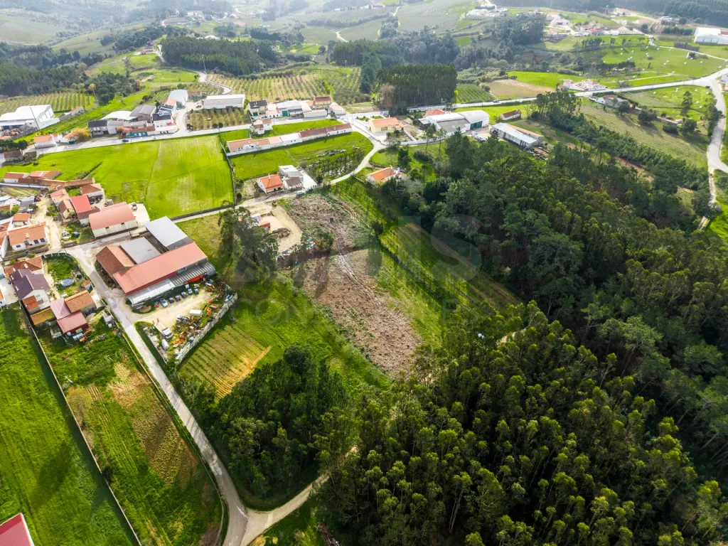 Terreno para construção de 2 Moradias