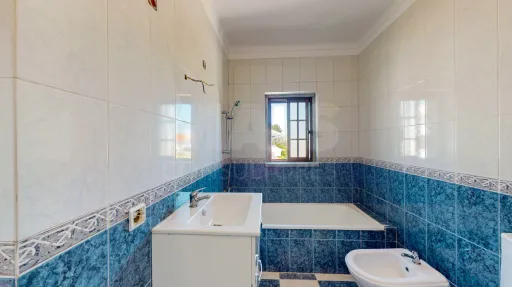 Moradia Isolada T3 com Jardim Privativo na Aroeira – Viva entre o Pinhal e o Mar