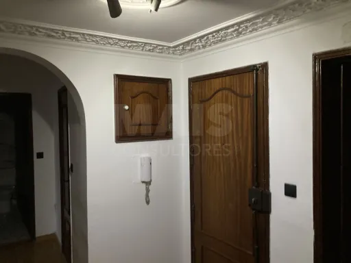 ✨Fantástico T2 com Parqueamento junto à estação de comboios de Queluz