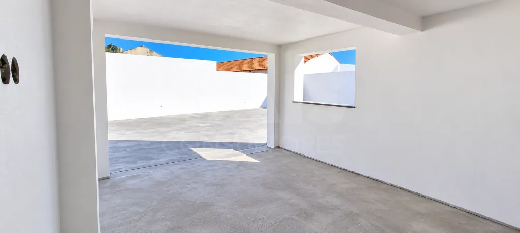 Contemporary 2 Bedroom House - Comfort and Tranquillity in Famalicão