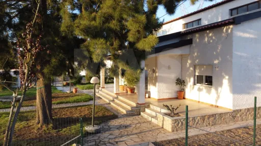 Quinta T5 com Piscina em Samora Correia