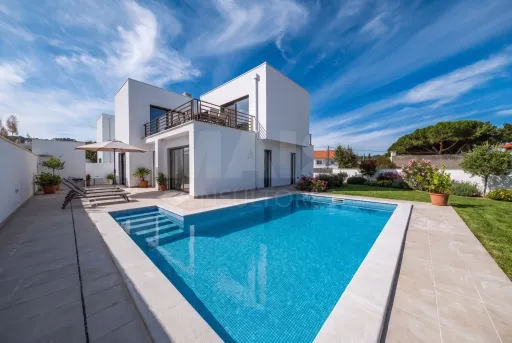 3-Bedroom House (3 Suites) with Pool and Garden - Salir do Porto