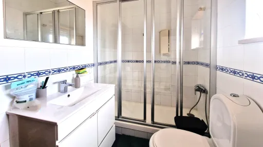 Apartamento T2, com elevador e estacionamento - Caldas da Rainha