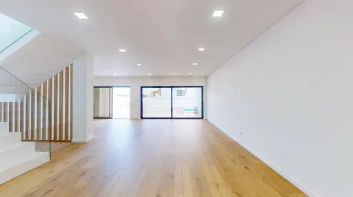 4 bedroom villa with pool in Fanqueiro Condominium 20.24 - Loures