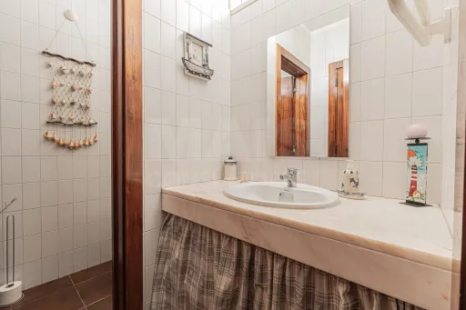 Moradia Contemporânea com terreno 700m2 em Soltroia – Próxima da Praia