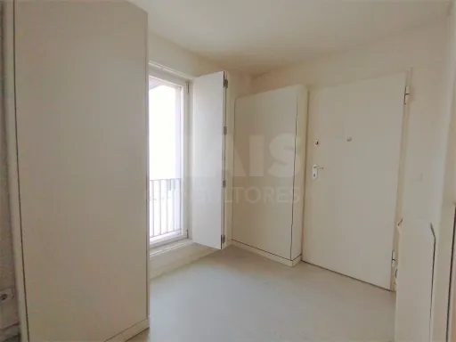 Apartamento T0 Remodelado