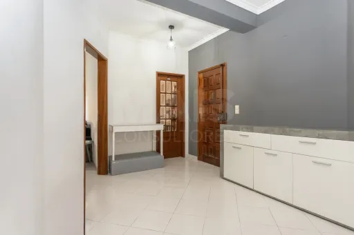 2 bedroom apartment with elevator, in the heart of Amora