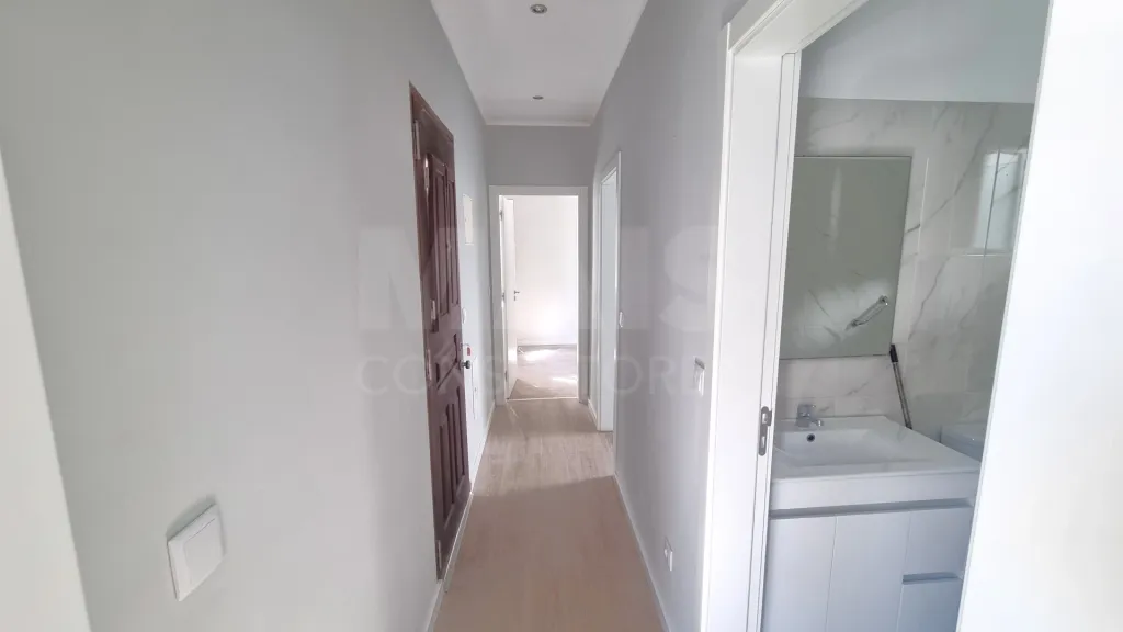 Apartamento T1 Cova da Piedade Remodelado
