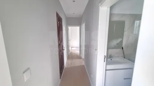 Apartamento T1 Cova da Piedade Remodelado