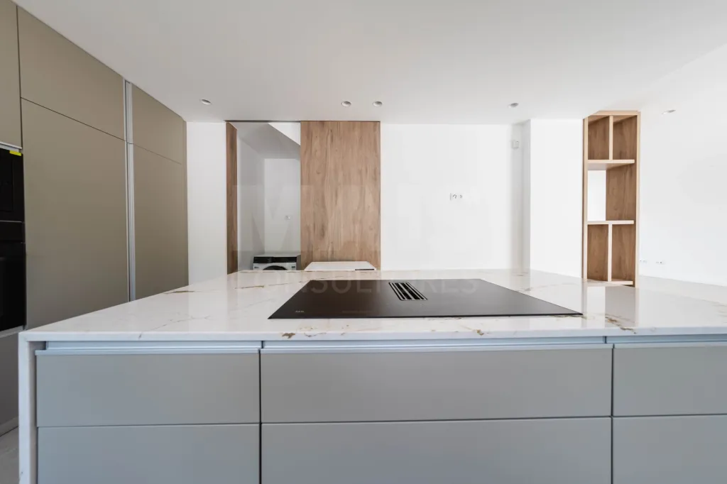 ROOFTOP PRIVATIVO com vista sobre o Atlântico | Moradia T3 com Piscina | COSTA DE PRATA