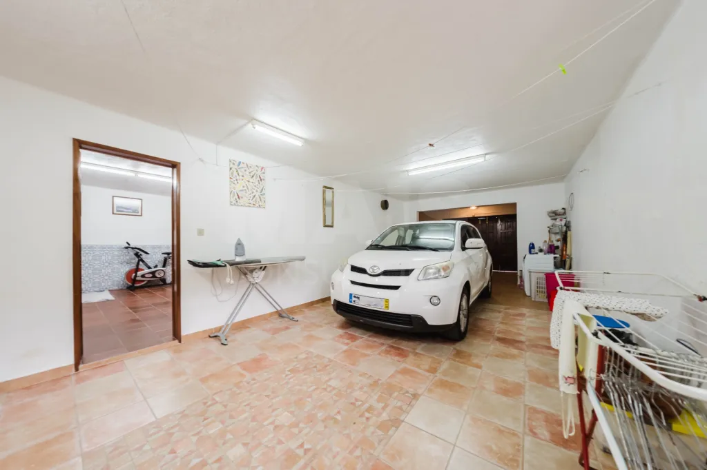 Moradia Isolada T7 no Bombarral | Espaço, Tranquilidade e Proximidade do Centro 🏡