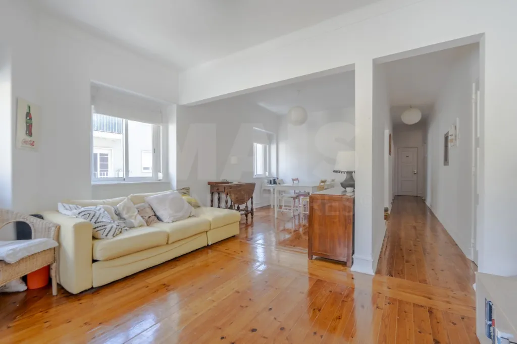 Excellent apartment in Dafundo