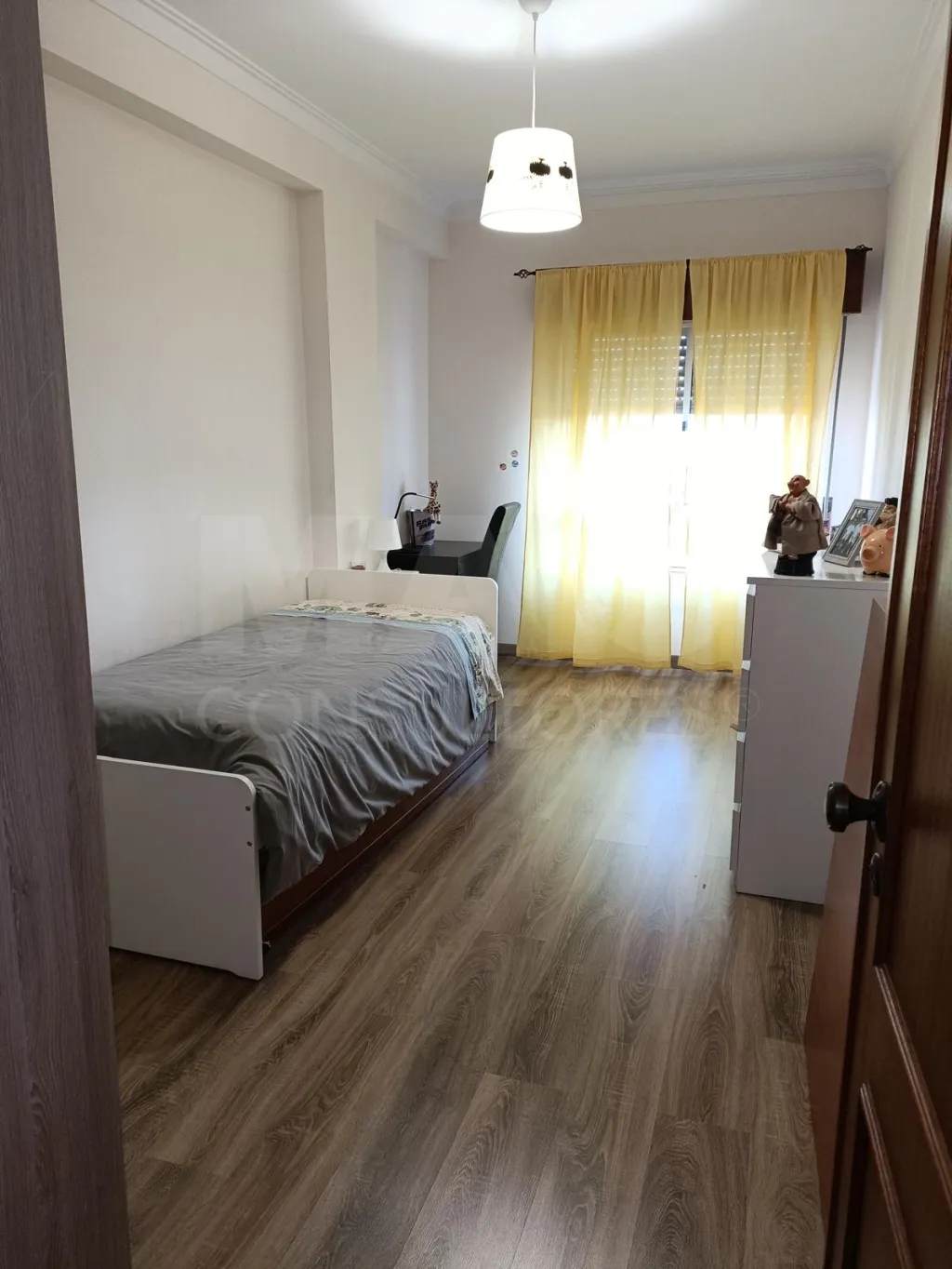Apartamento T2 remodelado na Póvoa de Santa Iria