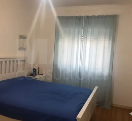 Apartamento T2 em Queluz