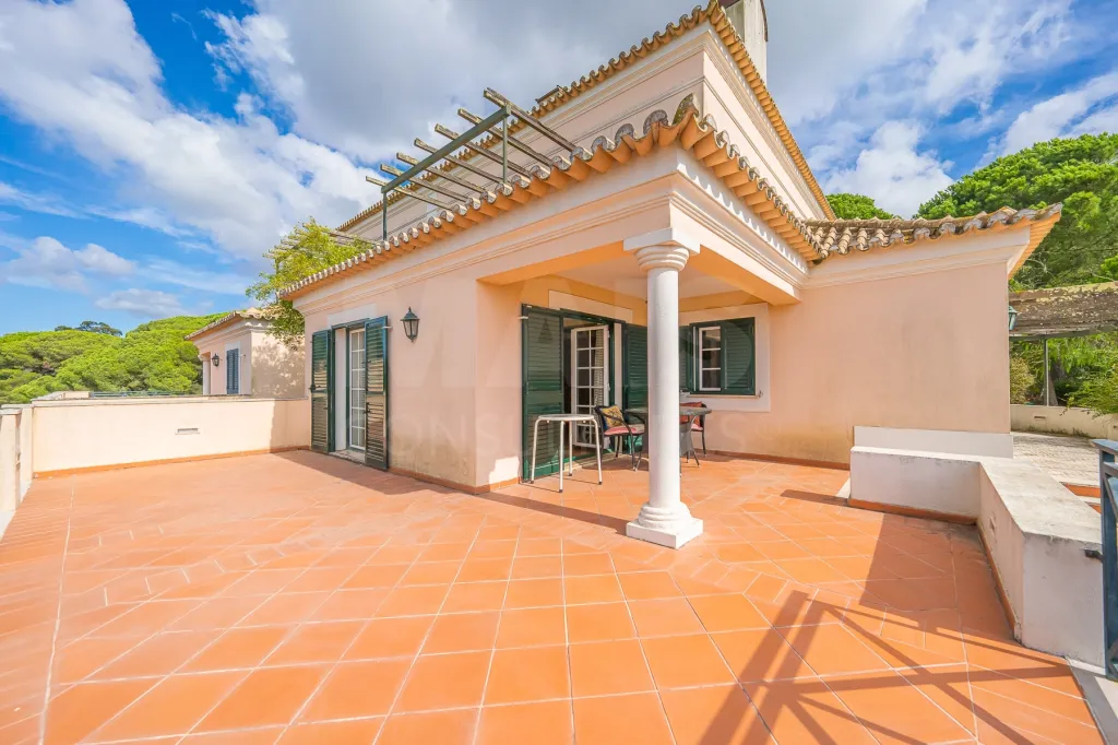 Quinta em Palmela com 2 moradias | 14 quartos| Piscina | 13.080 m2 de terreno | Serra da Arrábida