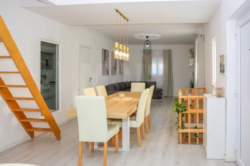 House T3+1 in Camarnal- Alenquer