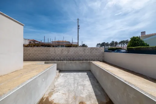 Moradia T3 (3 Suítes) com piscina - Salir do Porto