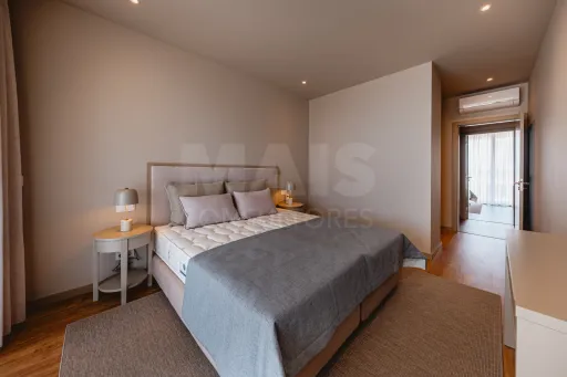 Moradia Geminada T3 Duplex – TownHouse