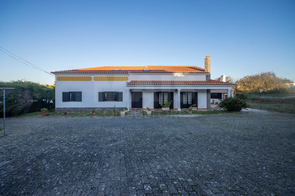 Moradia Térrea T7 em Atouguia da Baleia- Peniche