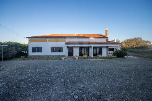 Moradia Térrea T7 em Atouguia da Baleia- Peniche