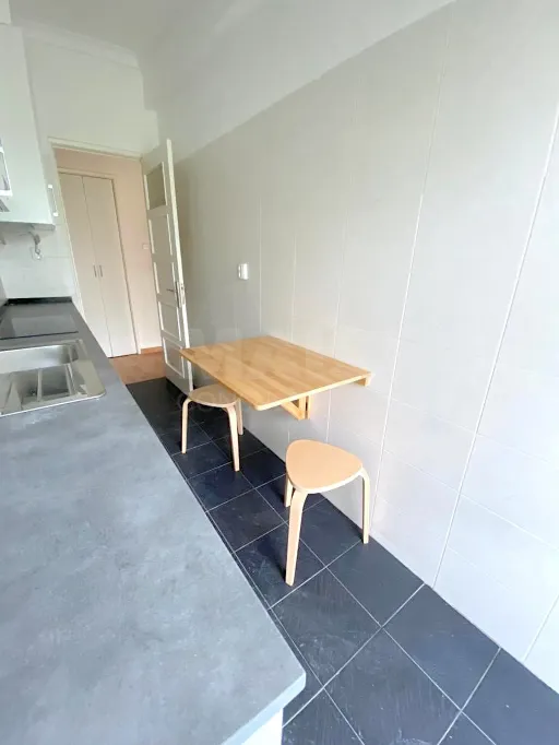 T1 Dafundo com Varanda Zona Ribeirinha