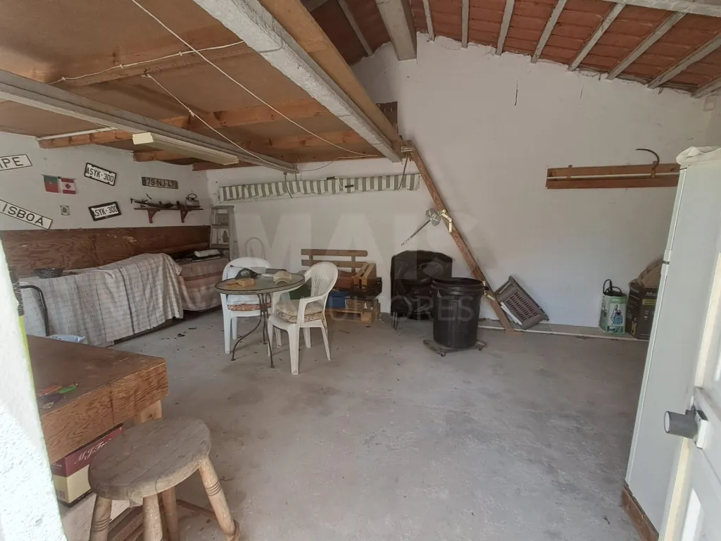 Moradia T3 Térrea com Garagem e Pátio no Nadadouro