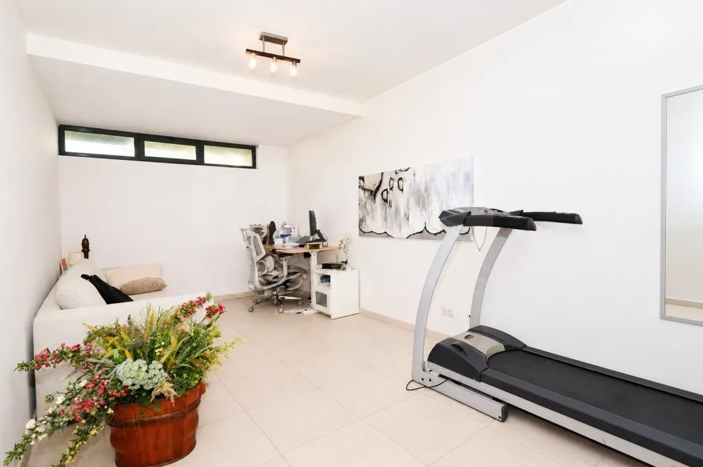 Magnifica moradia T3+2 localizada num condomínio privado, em Boliqueime.
