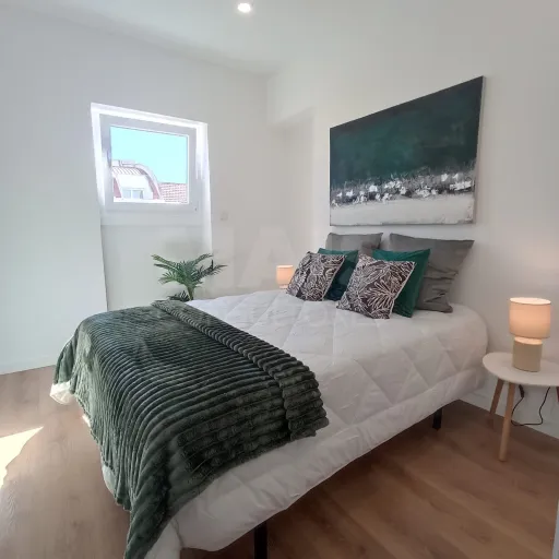 Apartamento T3 Lisboa Benfica com Varanda