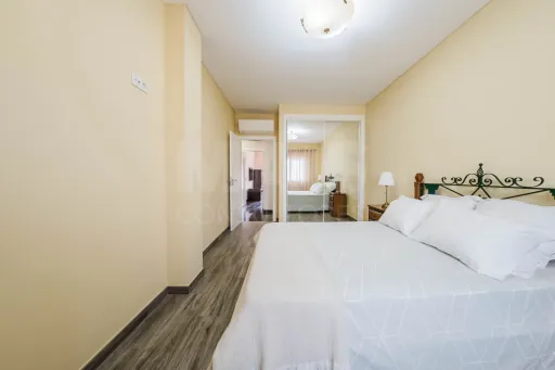 Apartamento recente com piscina e excelente exposição solar junto à praia do Baleal