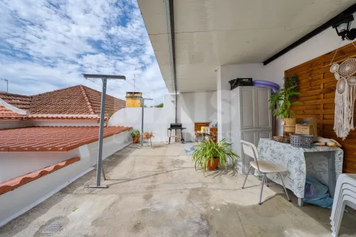 Moradia T3 renovada centro de Coruche