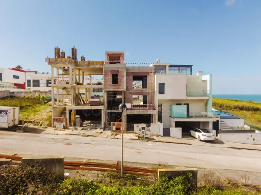 Moradia T3 em Construção com Vista Mar – Areia Branca, Lourinhã