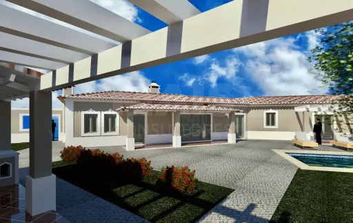 Single storey house under construction in Torre