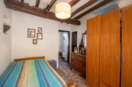 Moradia T2 + 1 com armazém de 138m²