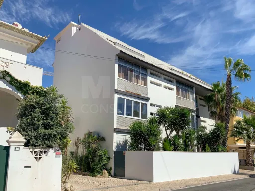 T2 em localização premium|Estoril