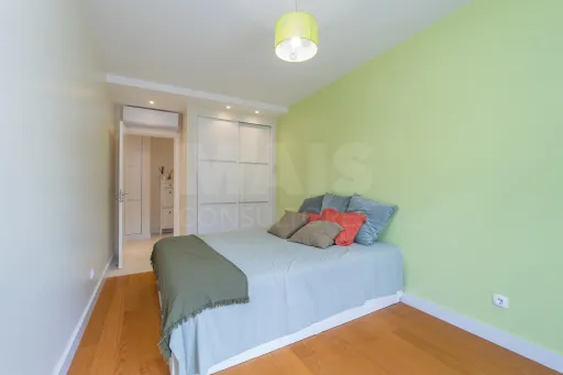 Apartamento T2 com Elevador e Parqueamento no Montijo