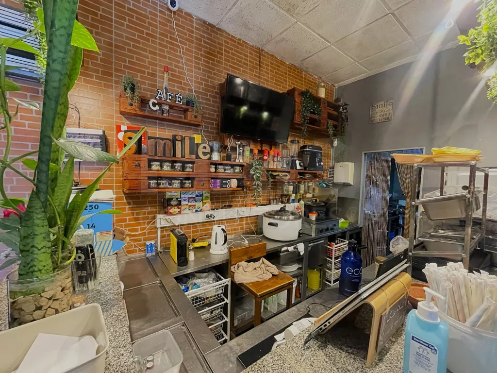 Fully Equipped Restaurant and Bar in the Heart of Vila Franca de Xira.