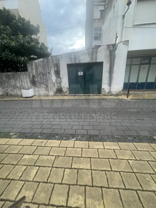 Garagem / armazém  no Centro de Vila Franca de Xira