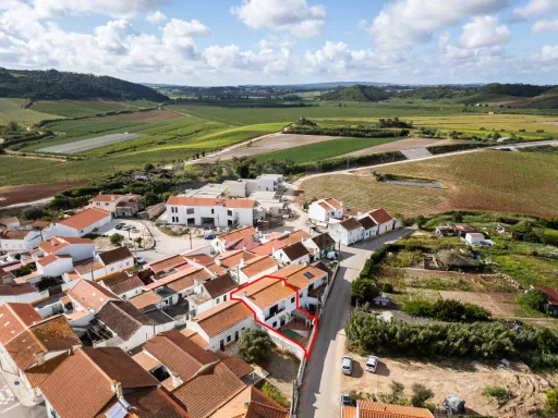 Viver com vista para o Castelo de Óbidos? Agora pode ser realidade.