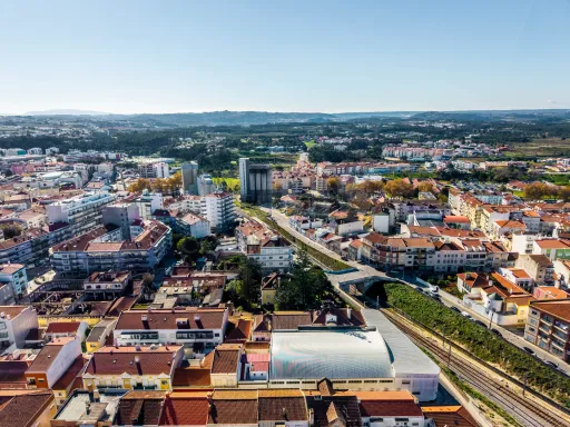 4 bedroom villa with pool