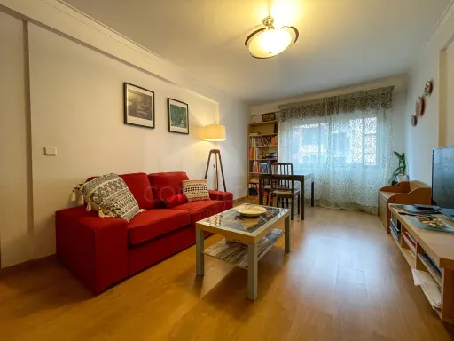 1-Bedroom Apartment with Balcony | Move-In Ready | 2 Elevators | Pendão, Queluz