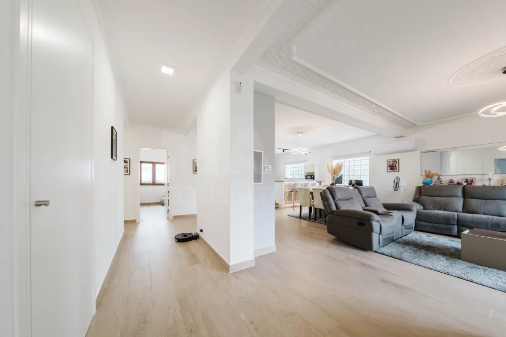 Moradia T3+2 com piscina e jardim a 8km de Caldas da Rainha